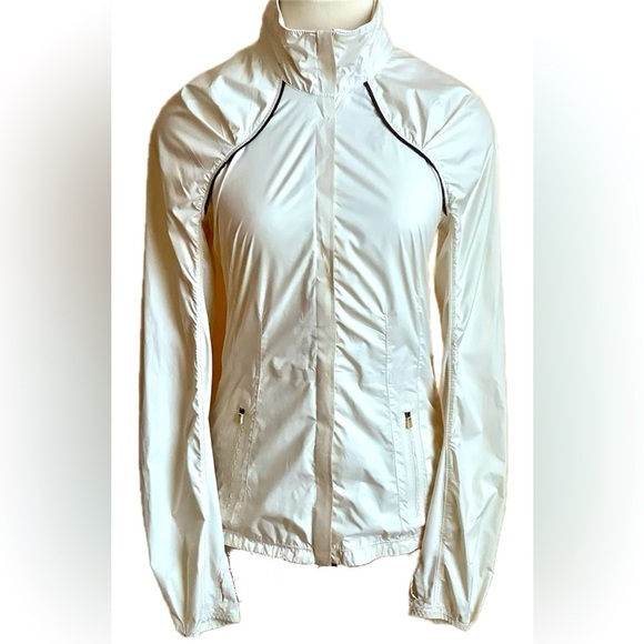 LULULEMON Cream Run Essential Jacket Size 6 - Picture 1 of 14
